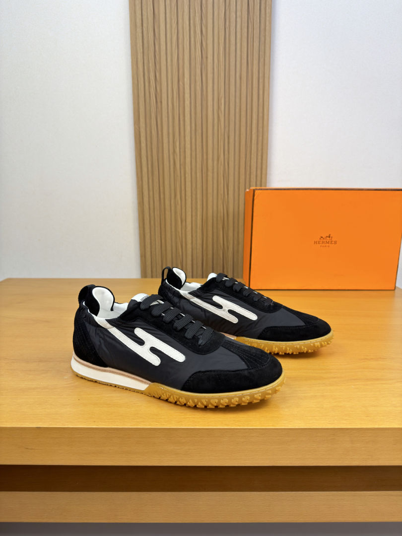 Hermes Sports Shoes