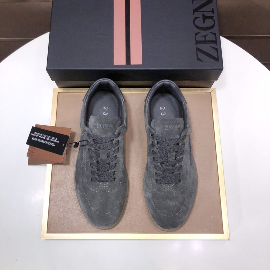Sports Shoes