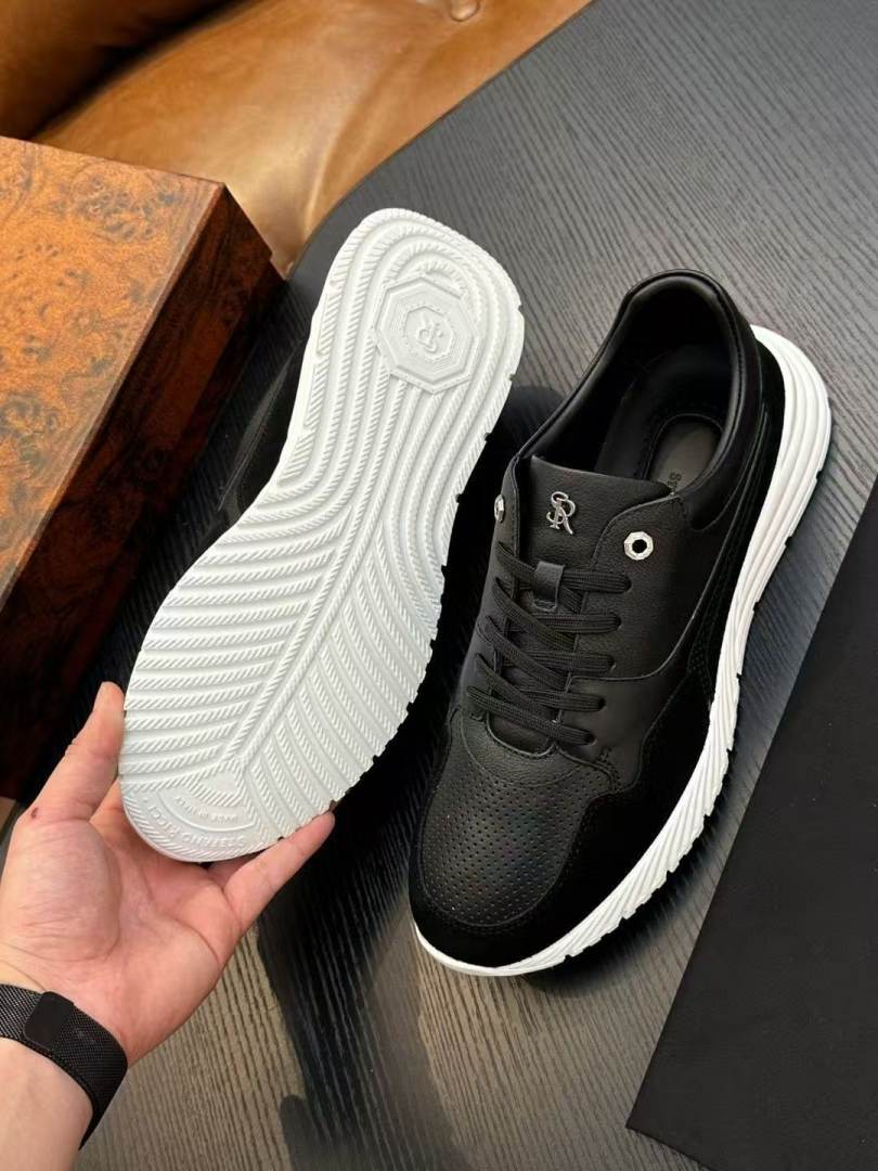 Sports Shoes