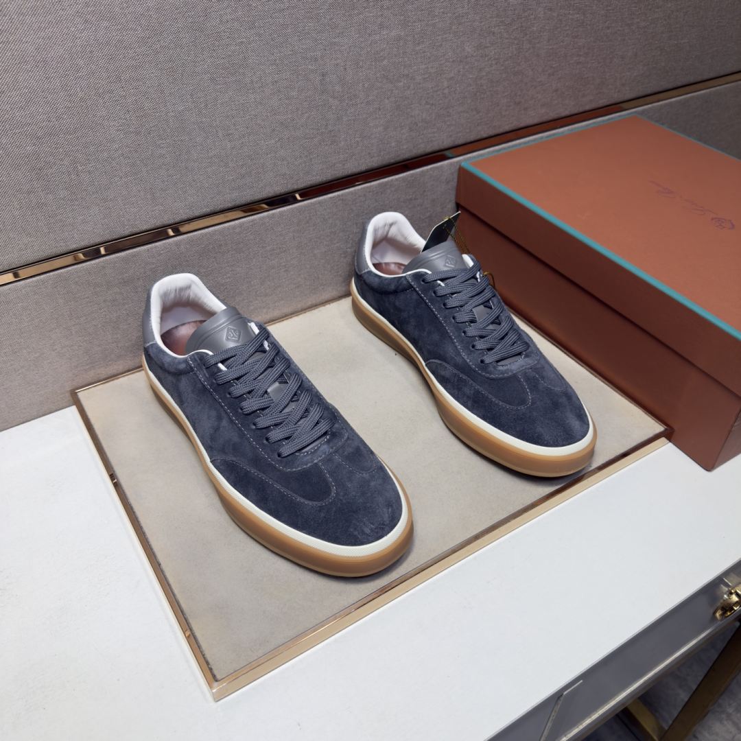 Casual Shoes