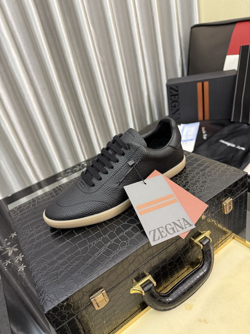 Casual Shoes