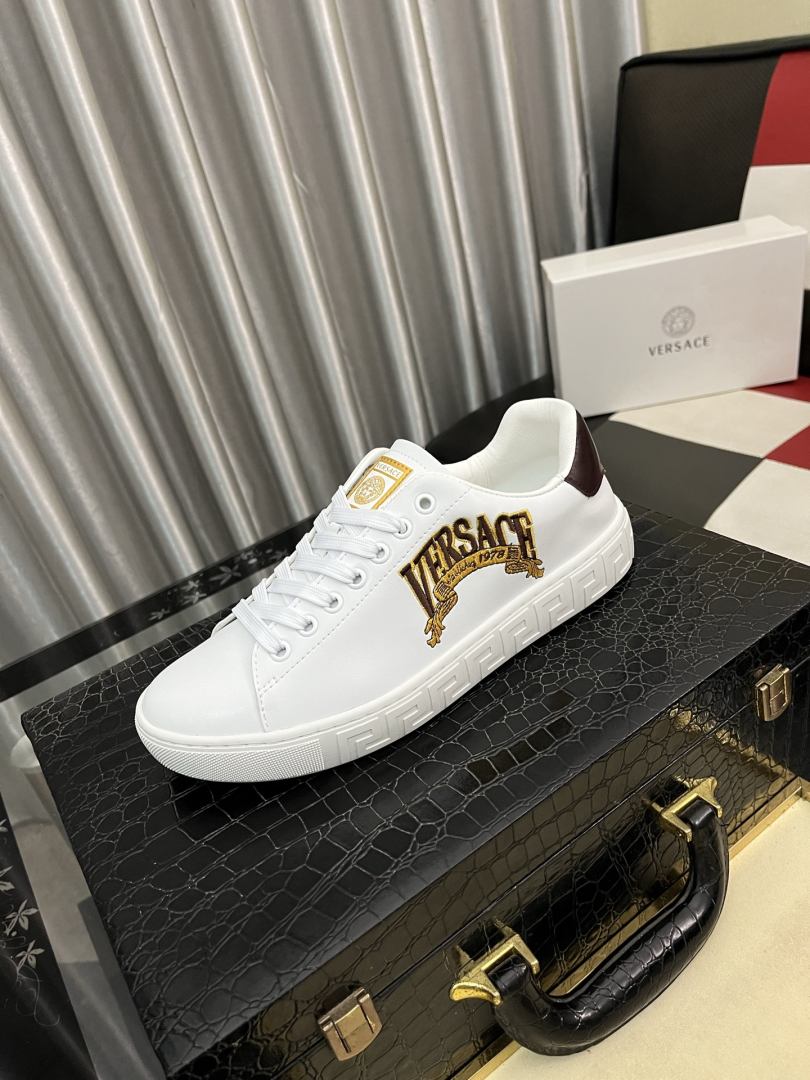 Casual Shoes