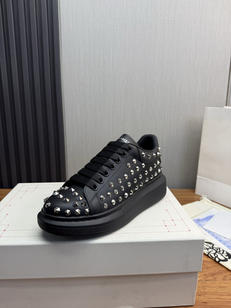 Casual Shoes