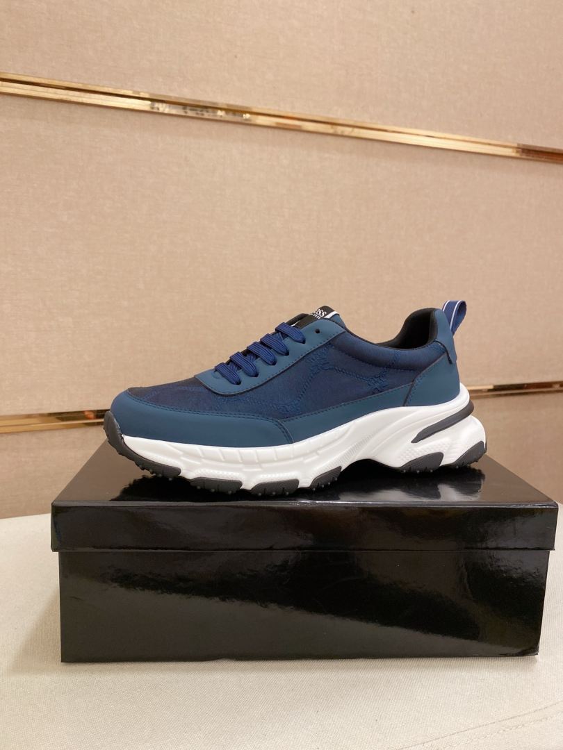 Sports Shoes