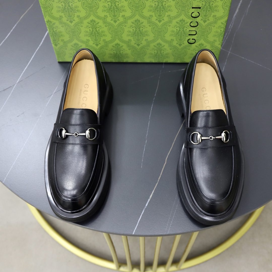 Gucci Leather Shoes
