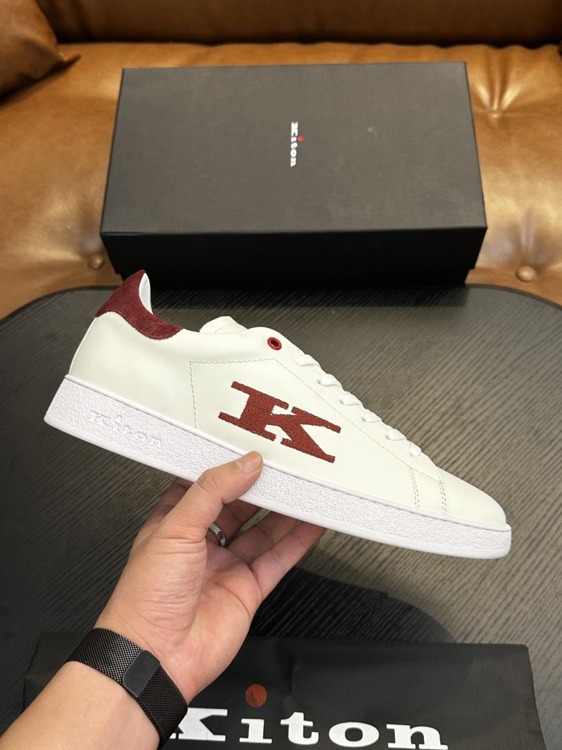 Sports Shoes