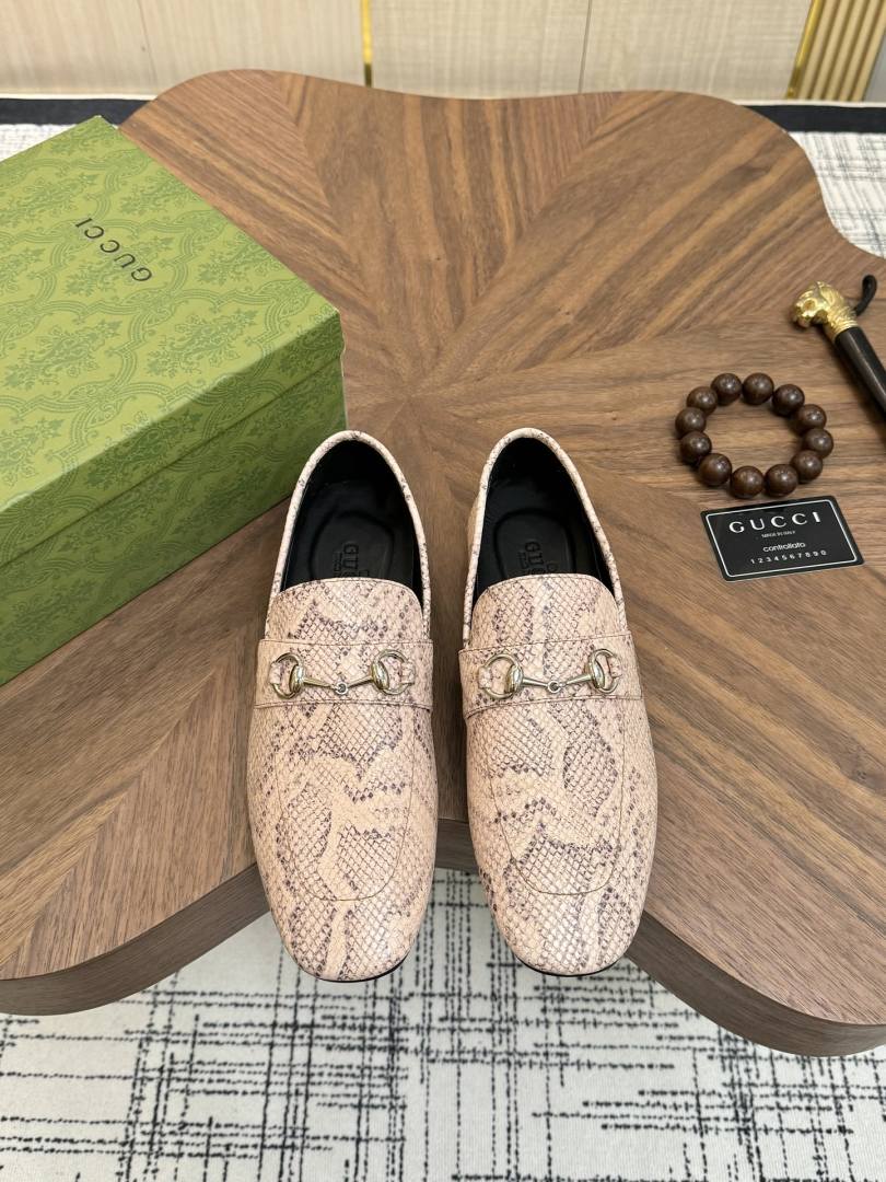 Gucci Casual Shoes