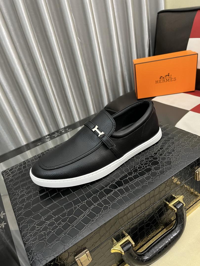 Hermes Sports Shoes