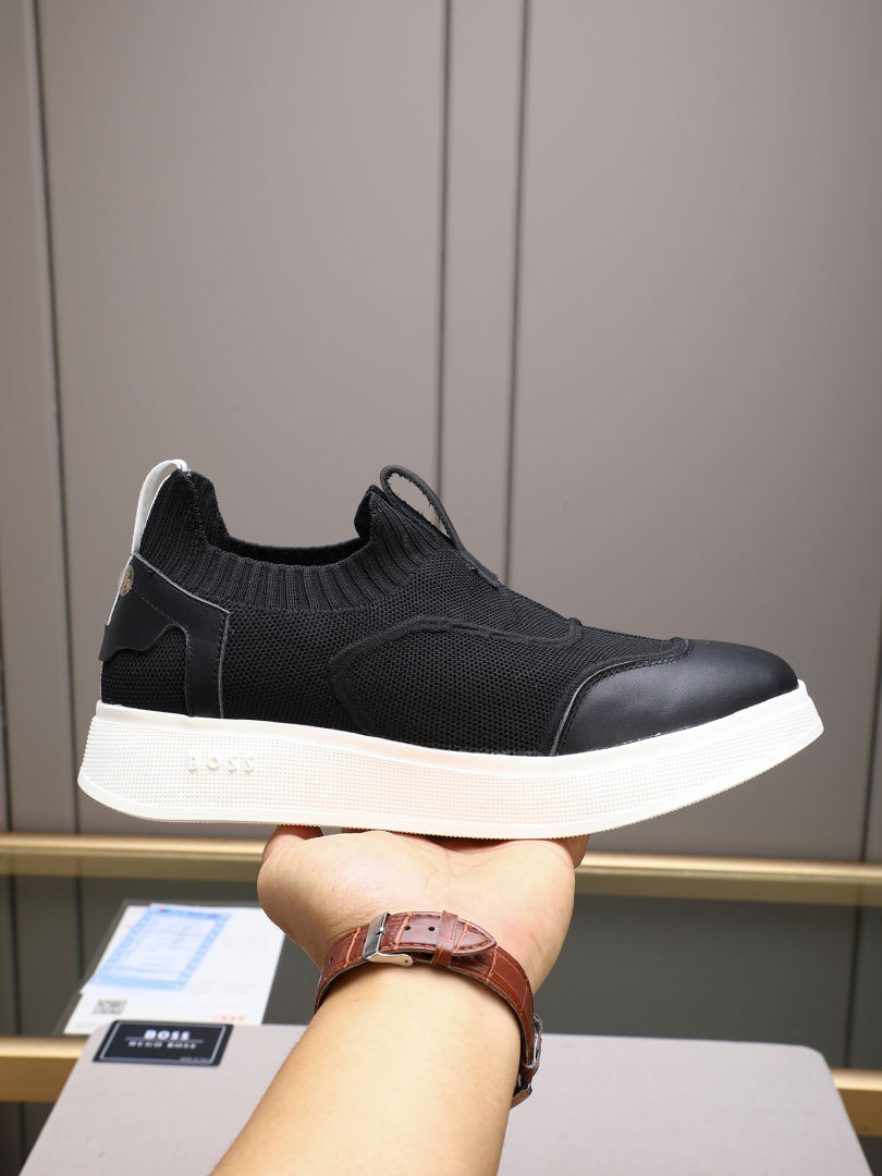 Sports Shoes