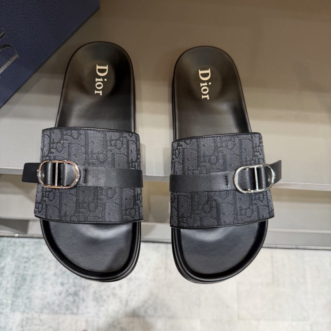 Dior Slides