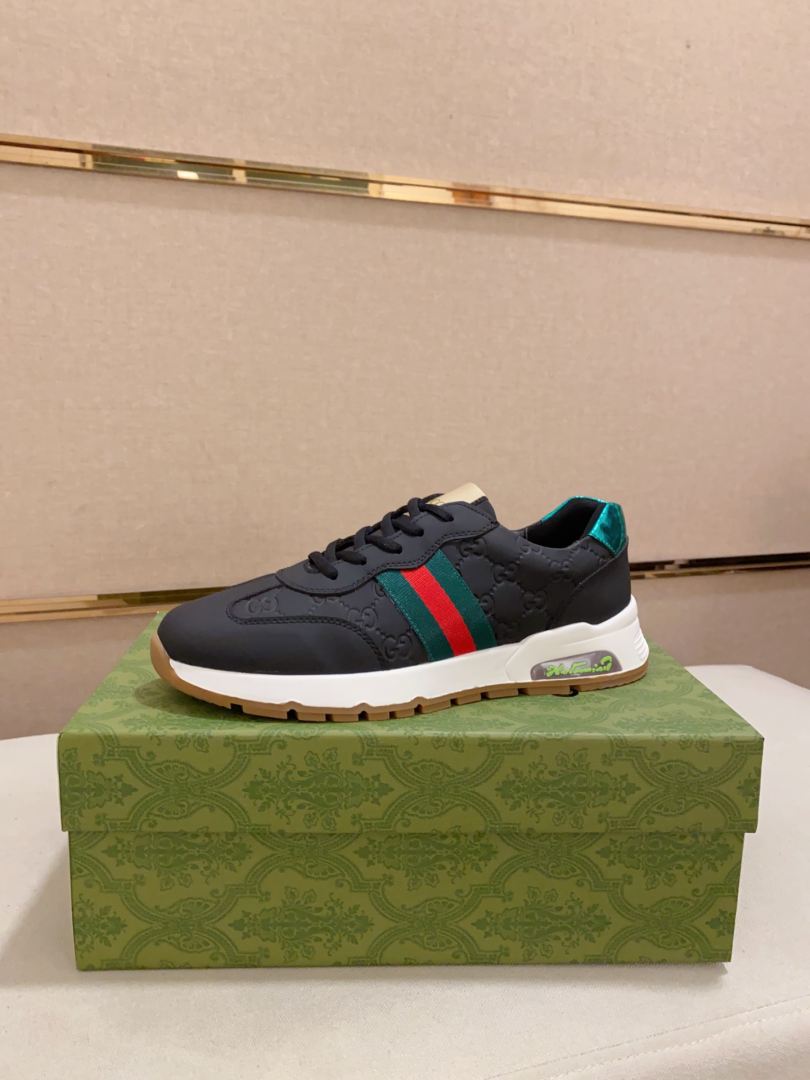 Gucci Leather Shoes