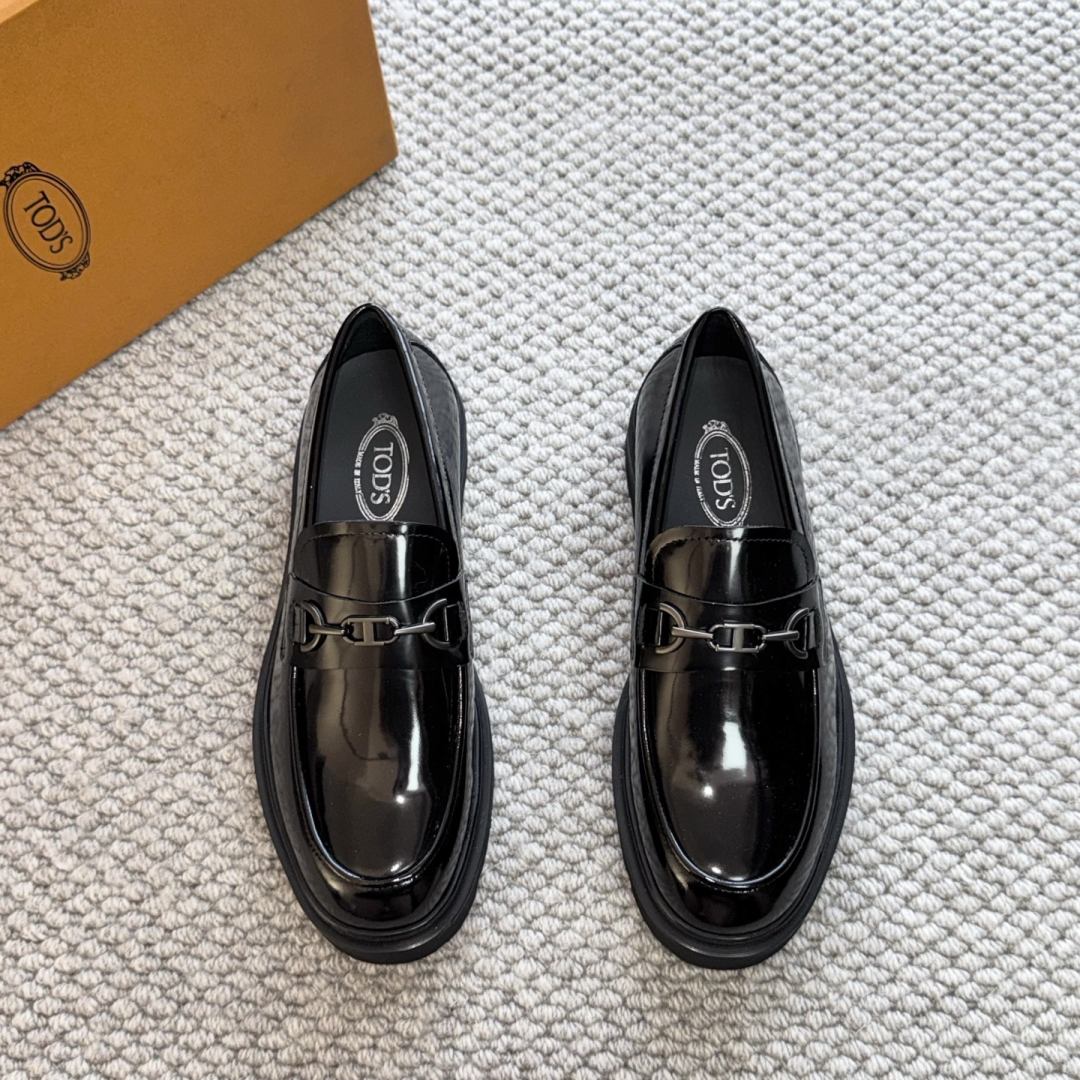 Casual Shoes