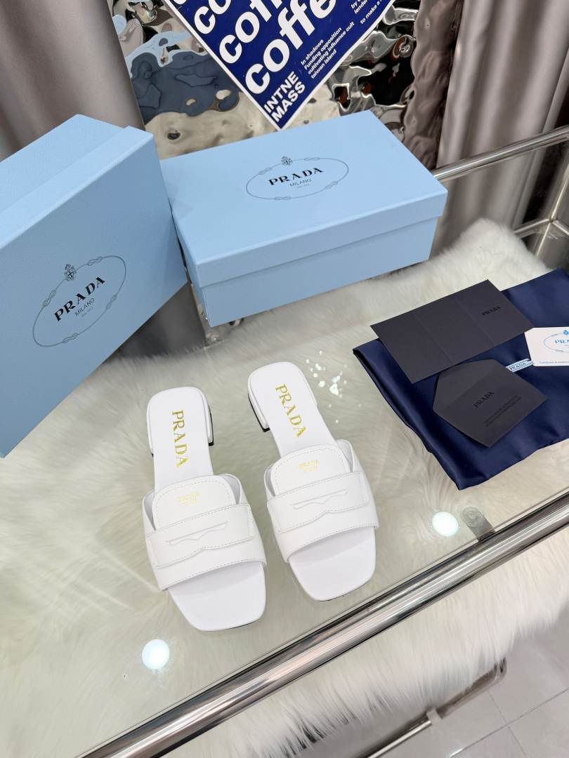 Prada Slides