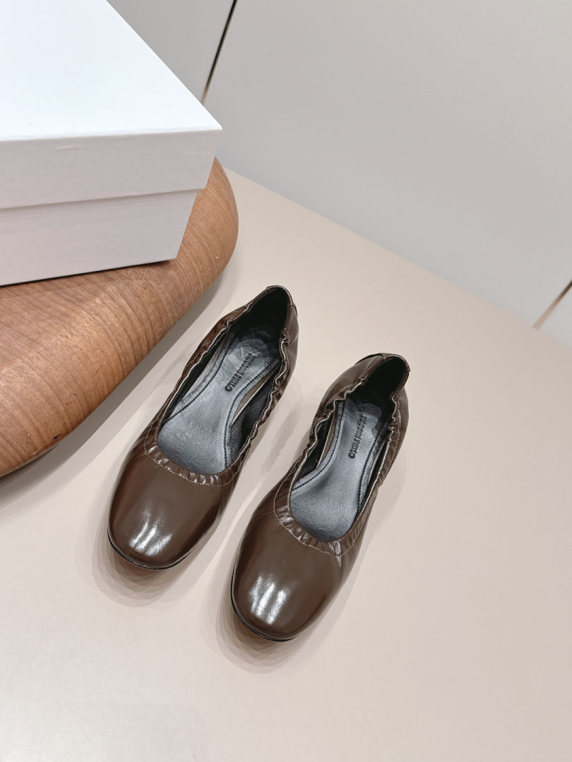 Casual Shoes