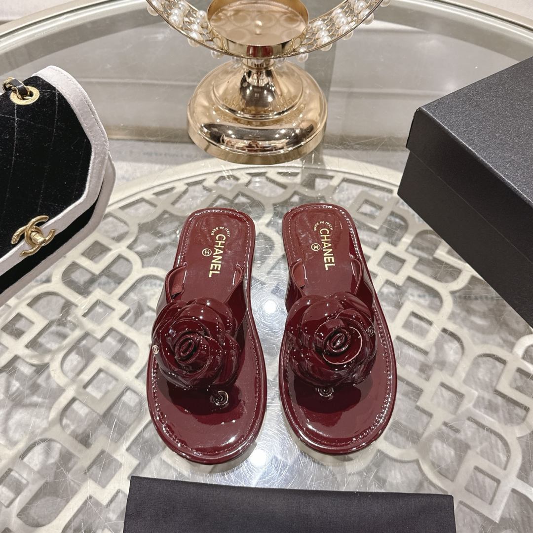 Chanel Slides