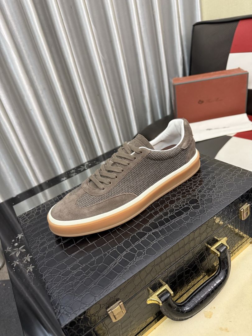 Casual Shoes