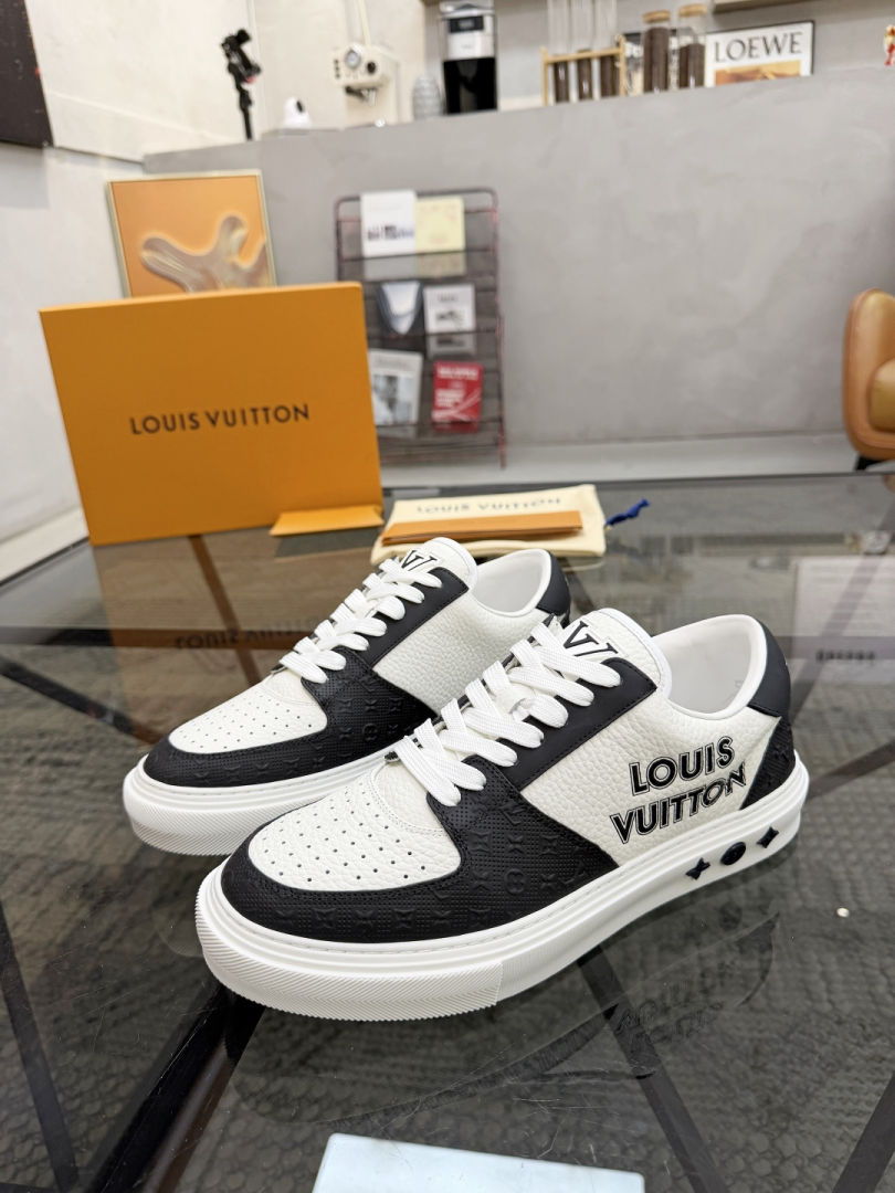 Casual Shoes