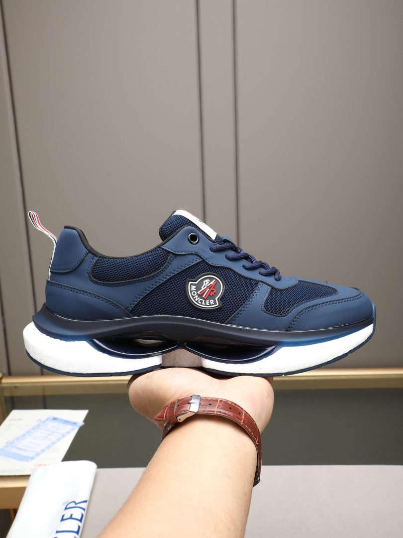Sports Shoes