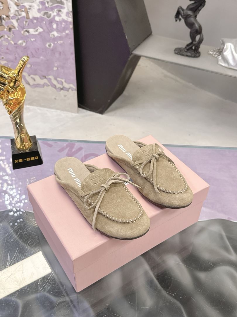 Miu Miu Casual Shoes