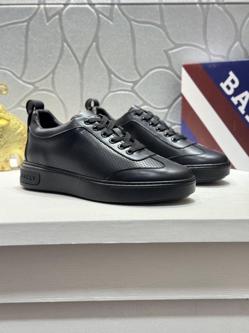 Casual Shoes