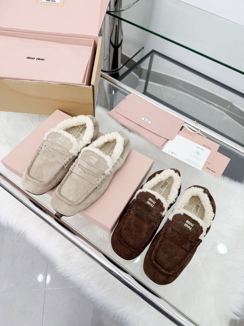 Miu Miu Casual Shoes