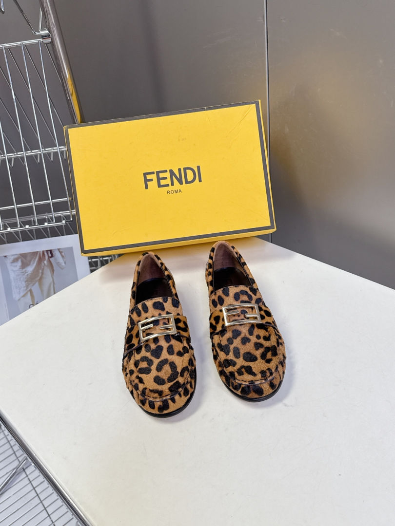 Fendi Casual Shoes