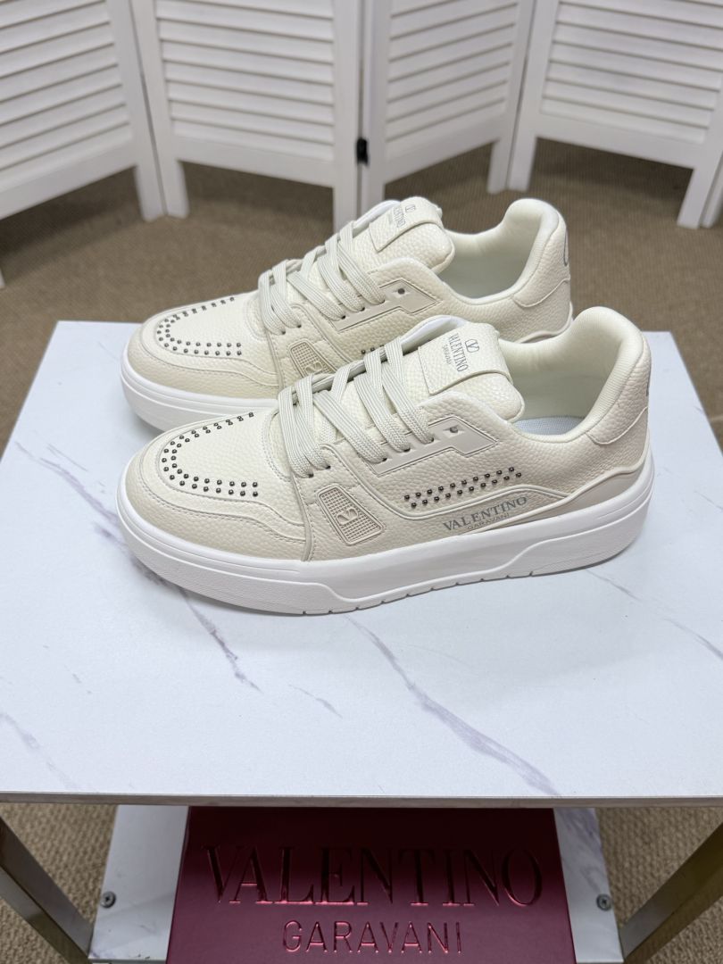 Casual Shoes