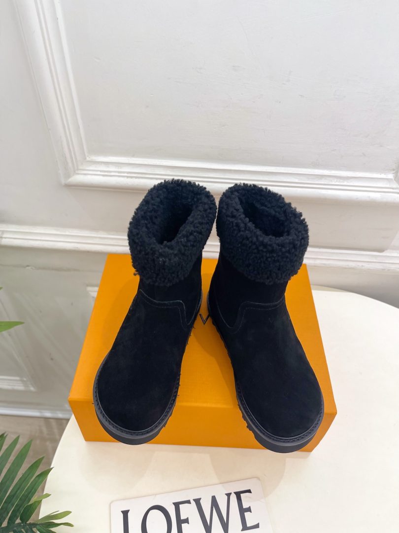 Louis Vuitton Boots