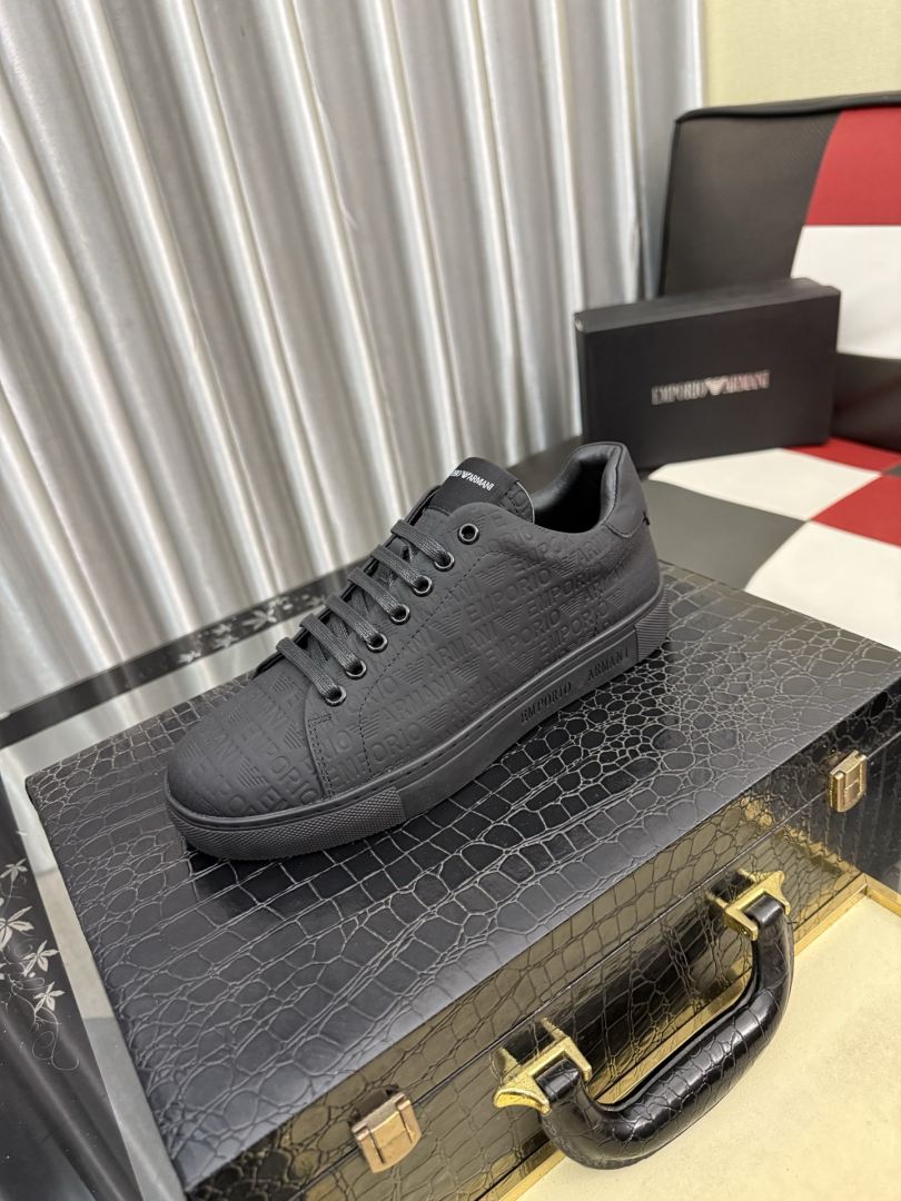 Sports Shoes