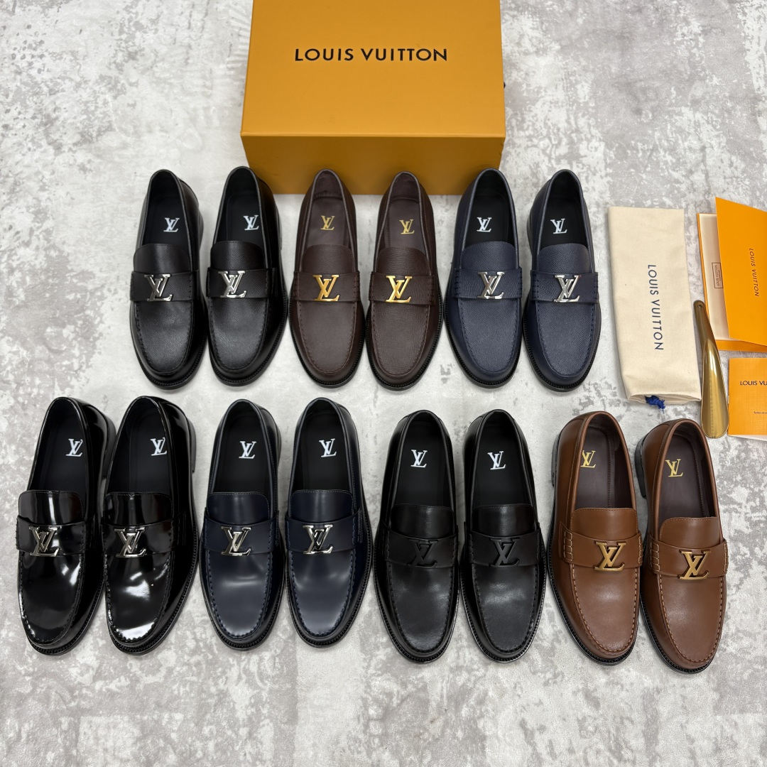 Casual Shoes